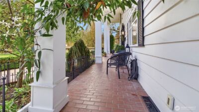 10506 Robin Hood Drive , Edmonds, WA 98020 - Photo 4