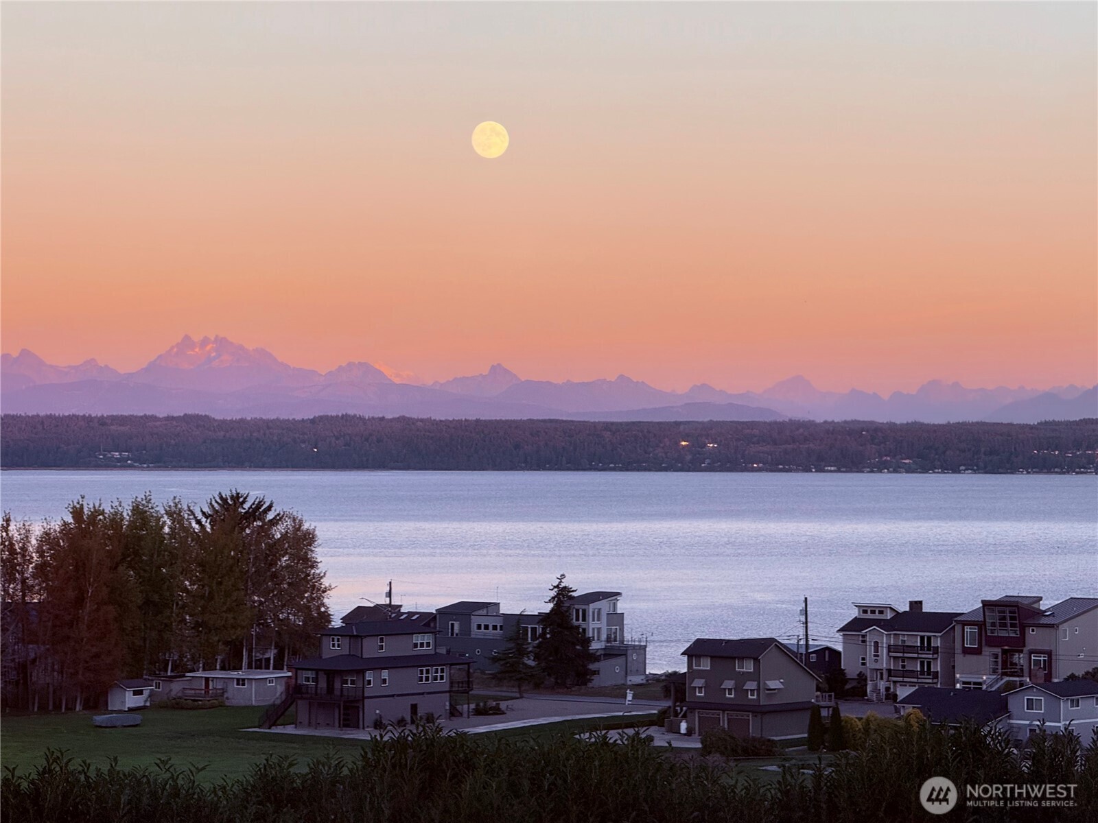 505 Michelle Drive , Camano Island, WA 98282