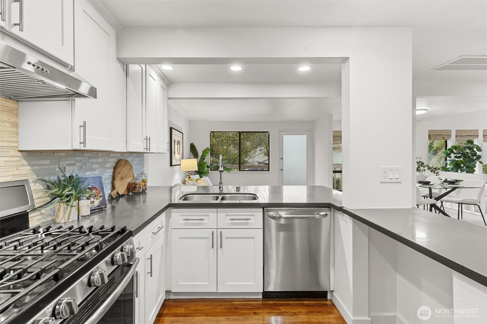 10 143rd Avenue SE, Bellevue, WA 98007