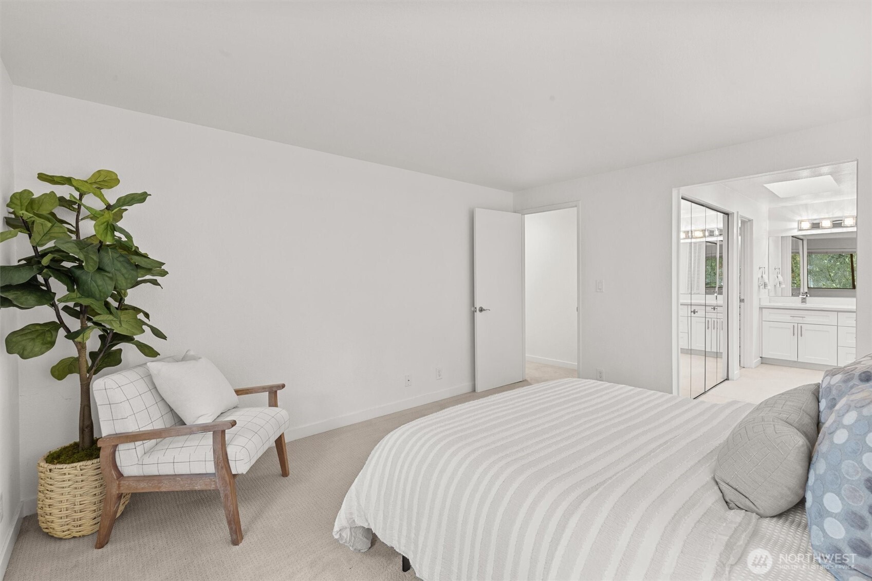 10 143rd Avenue SE, Bellevue, WA 98007