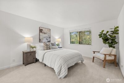10 143rd Avenue SE, Bellevue, WA 98007 - Photo 14