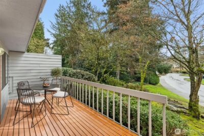10 143rd Avenue SE, Bellevue, WA 98007 - Photo 26