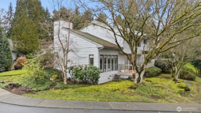 10 143rd Avenue SE, Bellevue, WA 98007 - Photo 27
