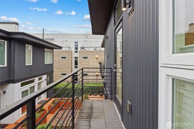 609 15th Avenue E, Seattle, WA 98112 - Photo 17