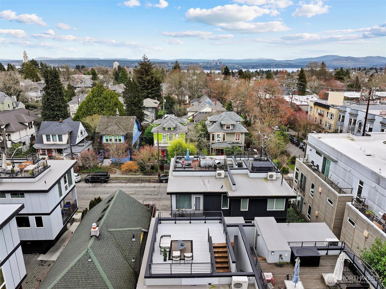 609 15th Avenue E, Seattle, WA 98112