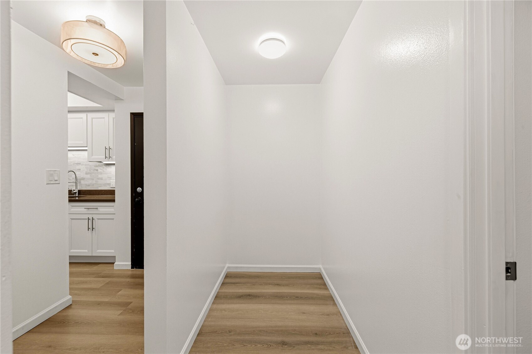 18906 8th Avenue NW #115, Shoreline, WA 98177