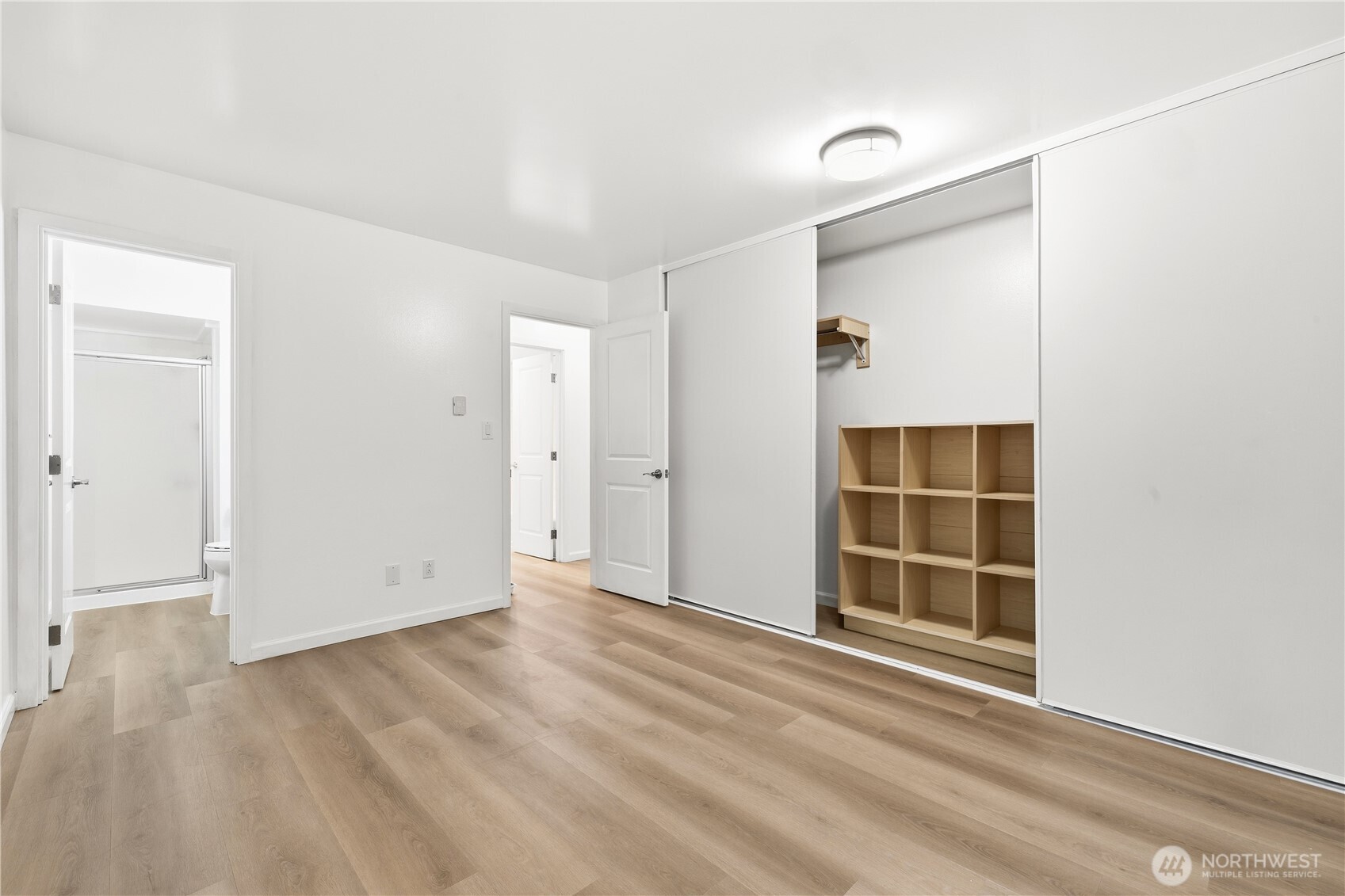 18906 8th Avenue NW #115, Shoreline, WA 98177