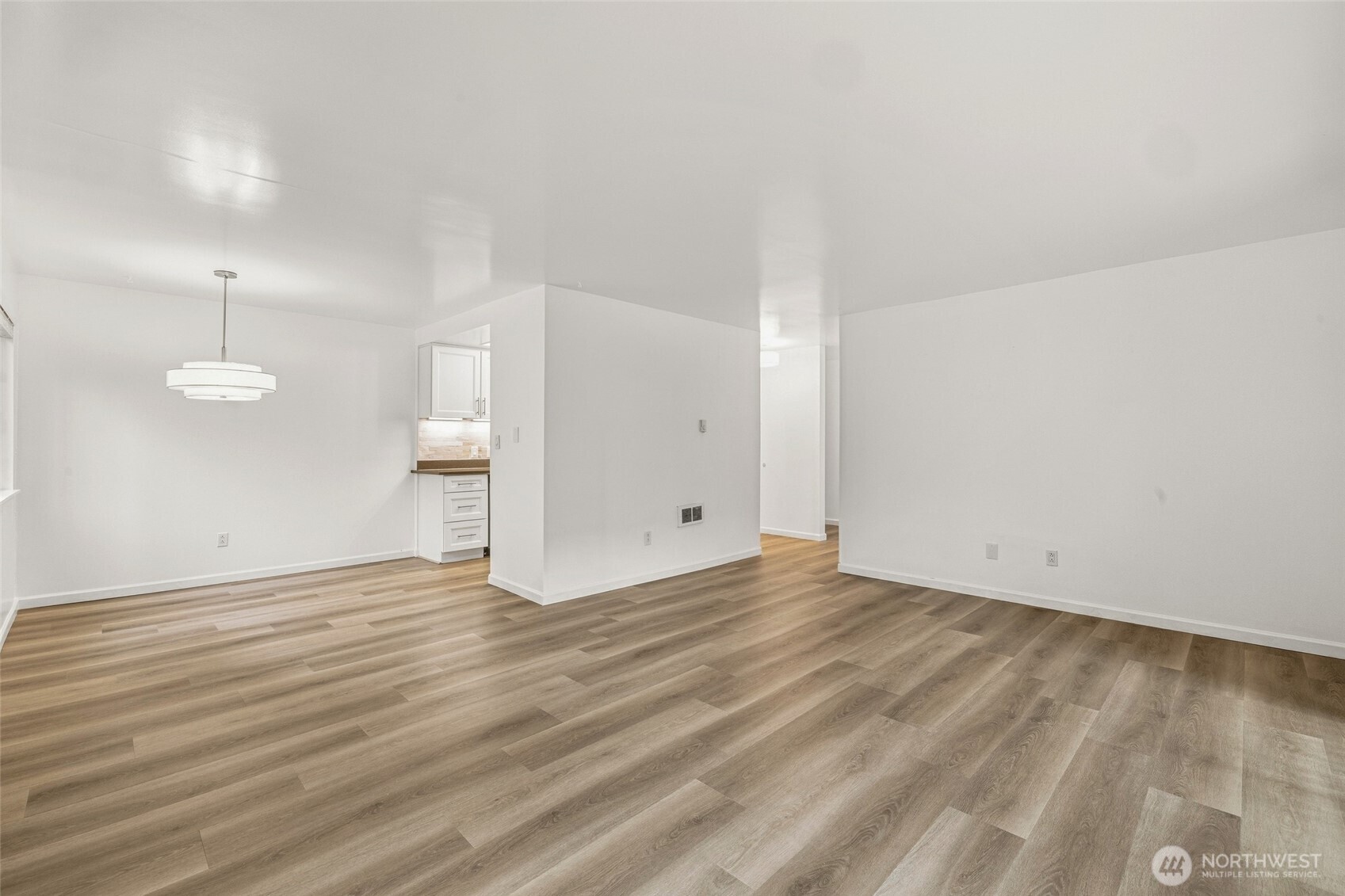 18906 8th Avenue NW #115, Shoreline, WA 98177