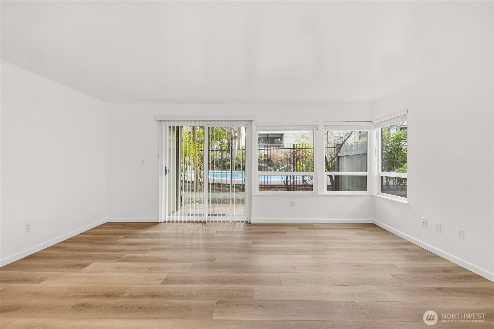 18906 8th Avenue NW #115, Shoreline, WA 98177