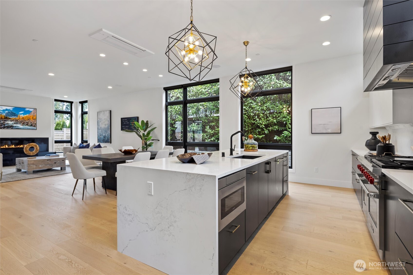 4605 108th Avenue NE, Kirkland, WA 98033