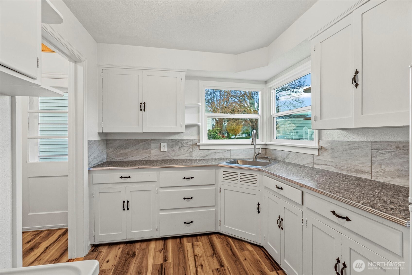 541 24th Ave. , Longview, WA 98632