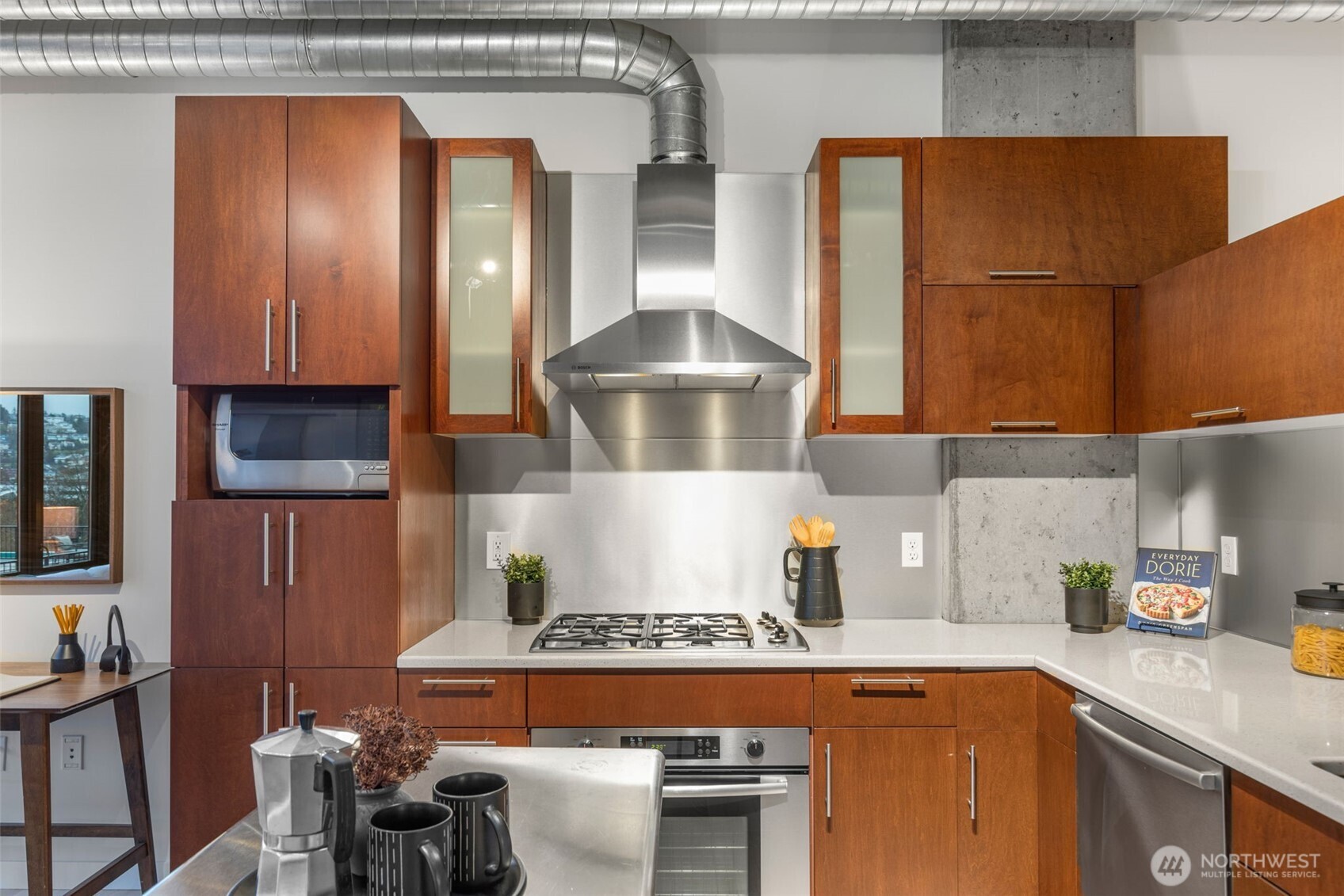 2720 3rd Avenue #705, Seattle, WA 98121