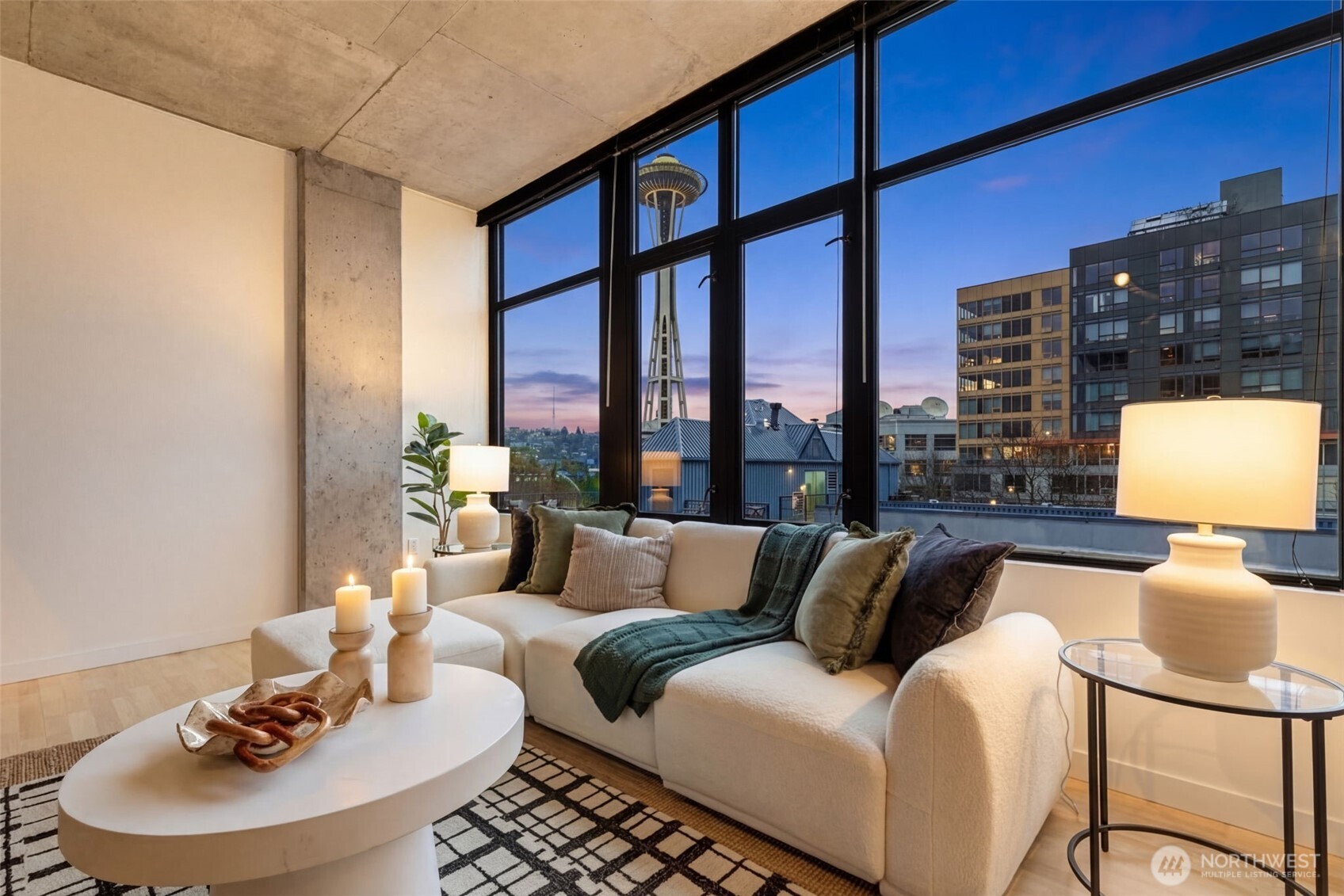 2720 3rd Avenue #705, Seattle, WA 98121