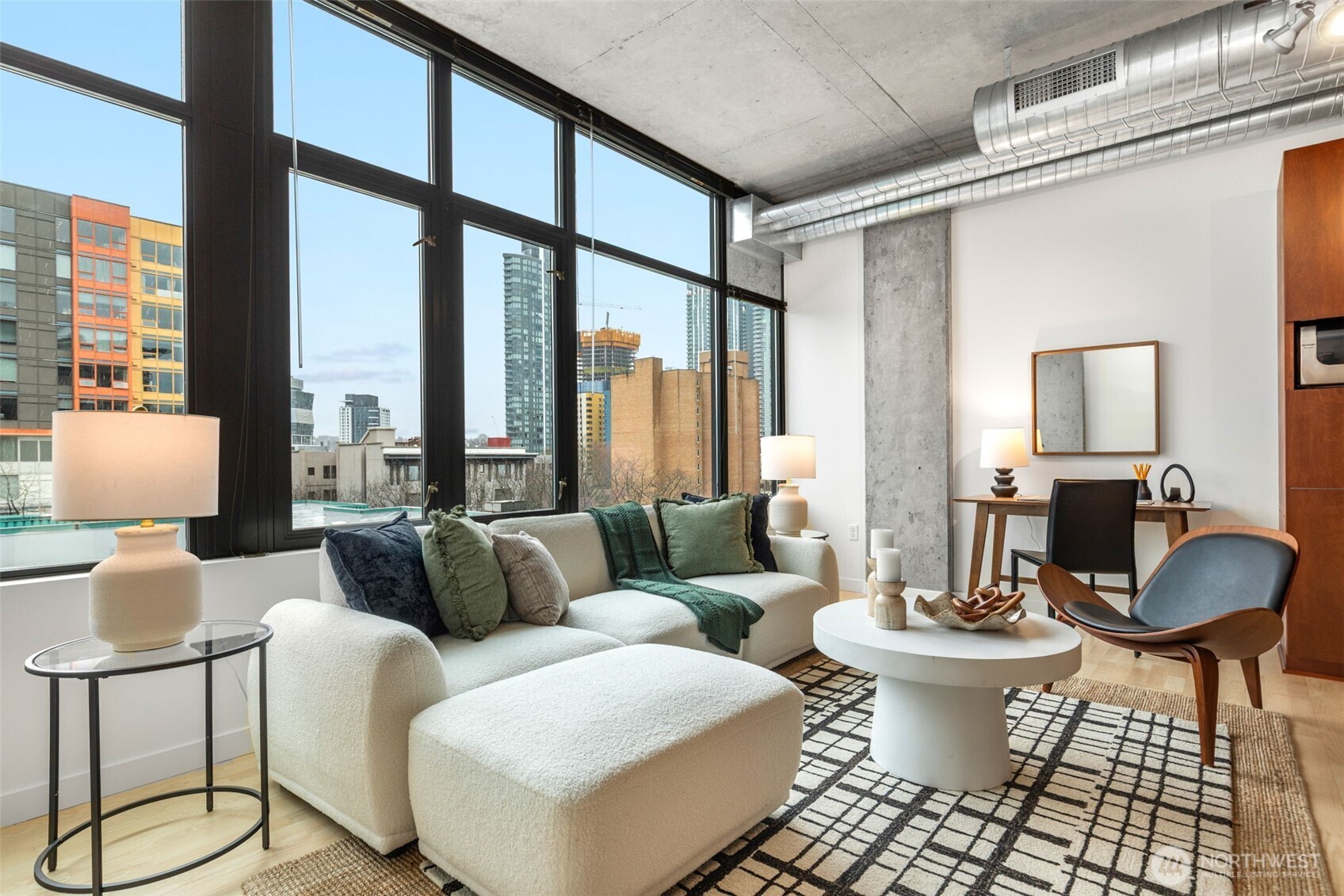 2720 3rd Avenue #705, Seattle, WA 98121