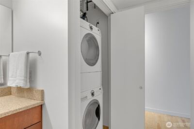 2720 3rd Avenue #705, Seattle, WA 98121 - Photo 22