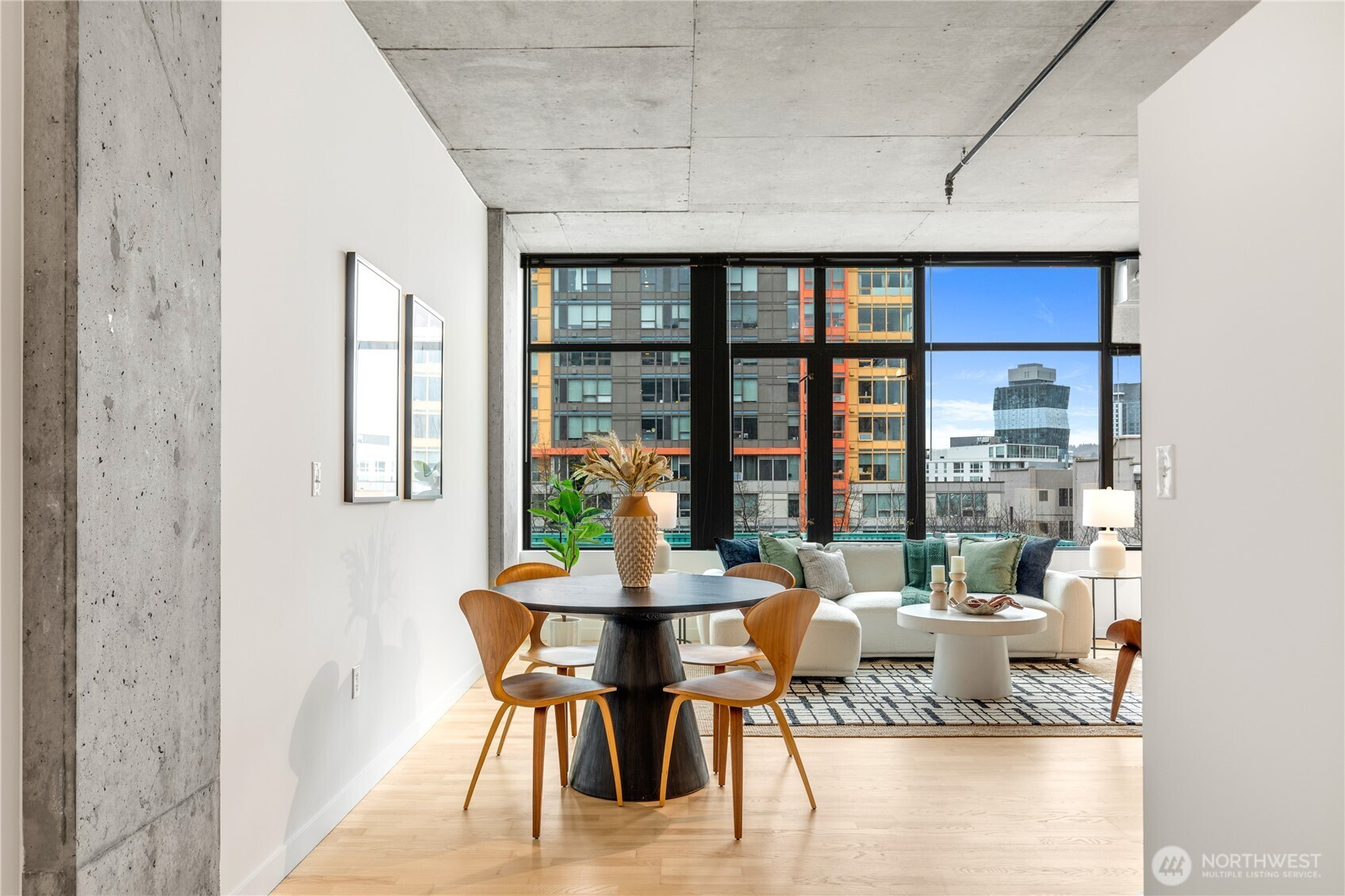 2720 3rd Avenue #705, Seattle, WA 98121