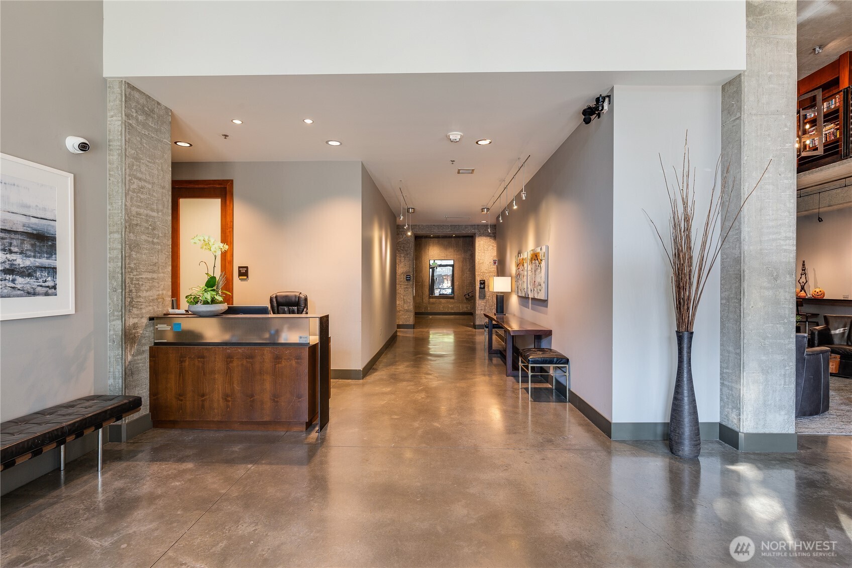 2720 3rd Avenue #705, Seattle, WA 98121