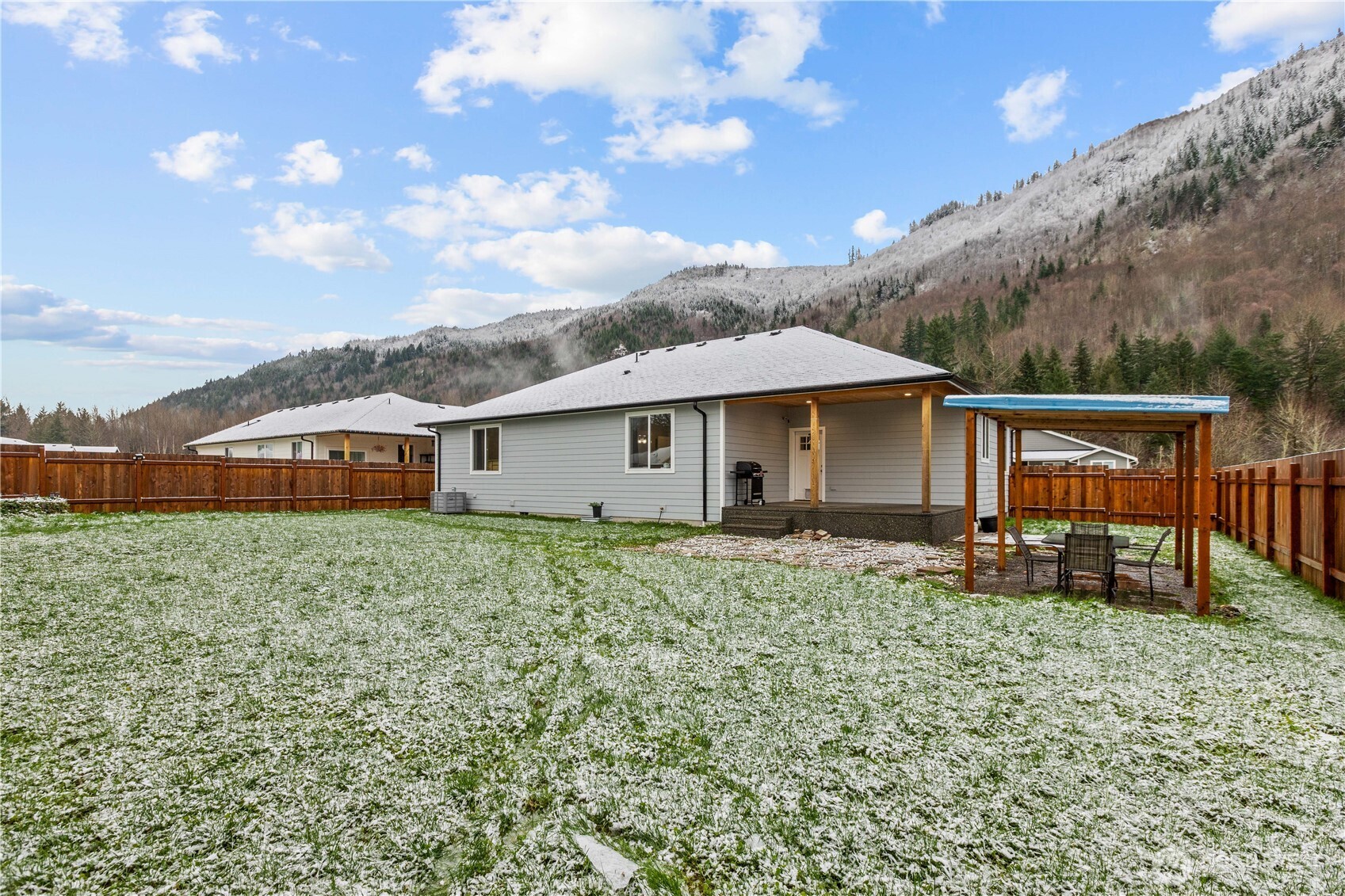 8233 Gold Run Drive , Maple Falls, WA 98266