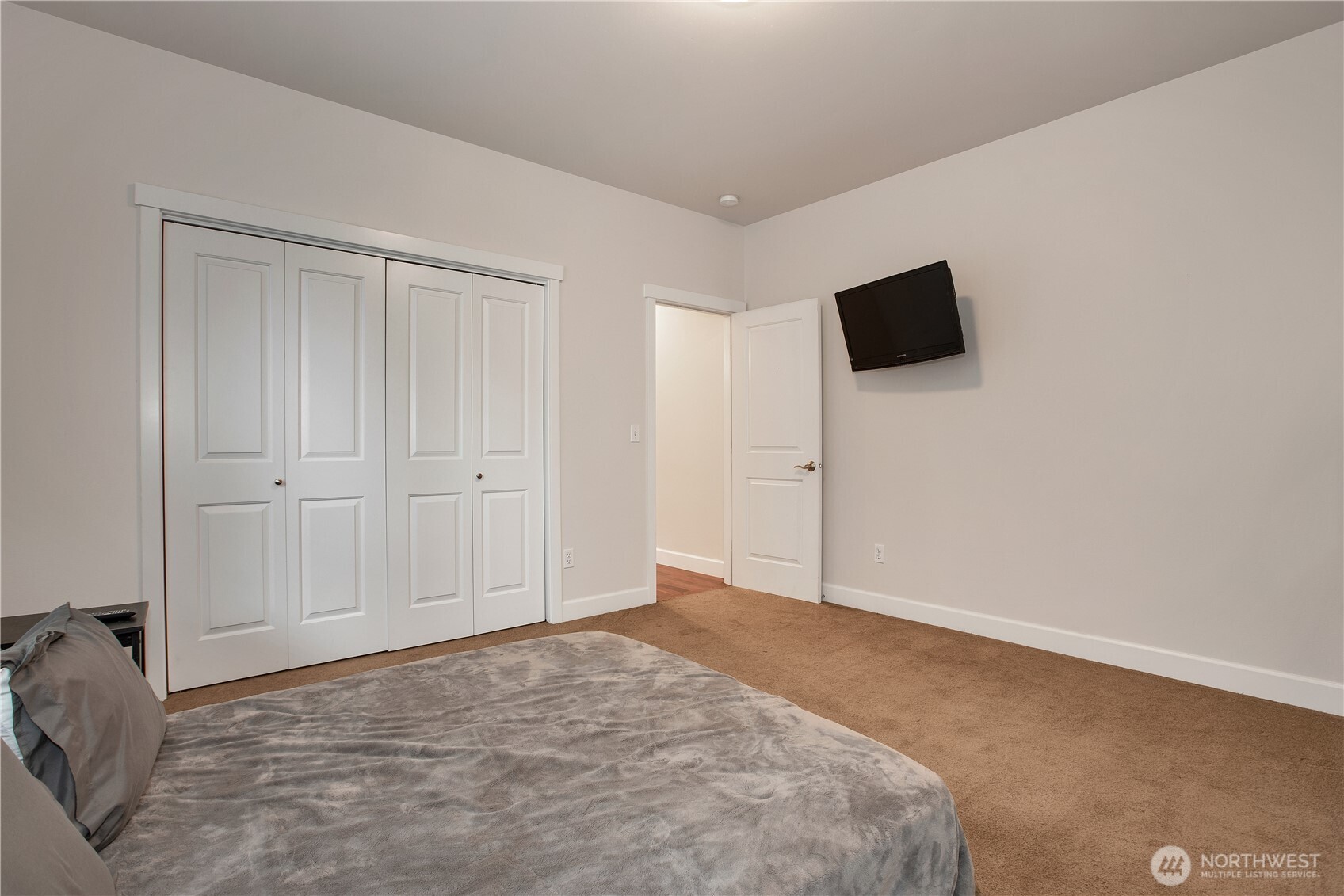 2744 Carpenter Road SE, Lacey, WA 98503