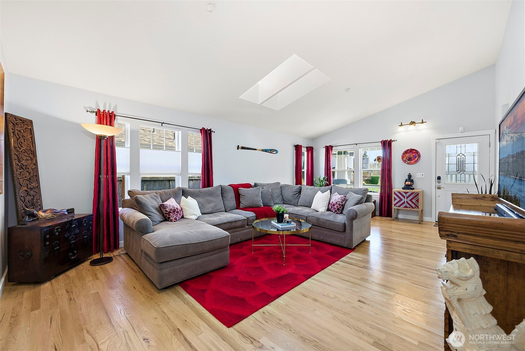 2253 McDonald Avenue , Dupont, WA 98327