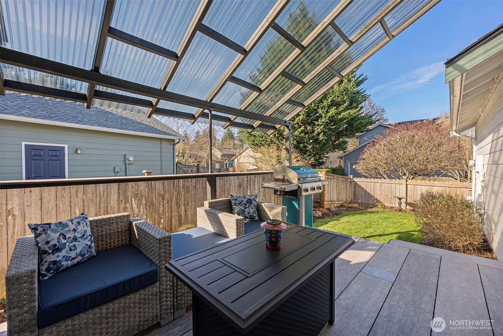 2253 McDonald Avenue , Dupont, WA 98327