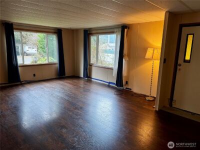 20501 31st Drive SE, Bothell, WA 98012 - Photo 2