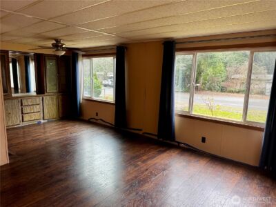 20501 31st Drive SE, Bothell, WA 98012 - Photo 3