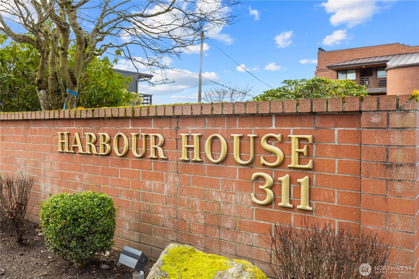 311 S 2nd Street #101, Kirkland, WA 98033
