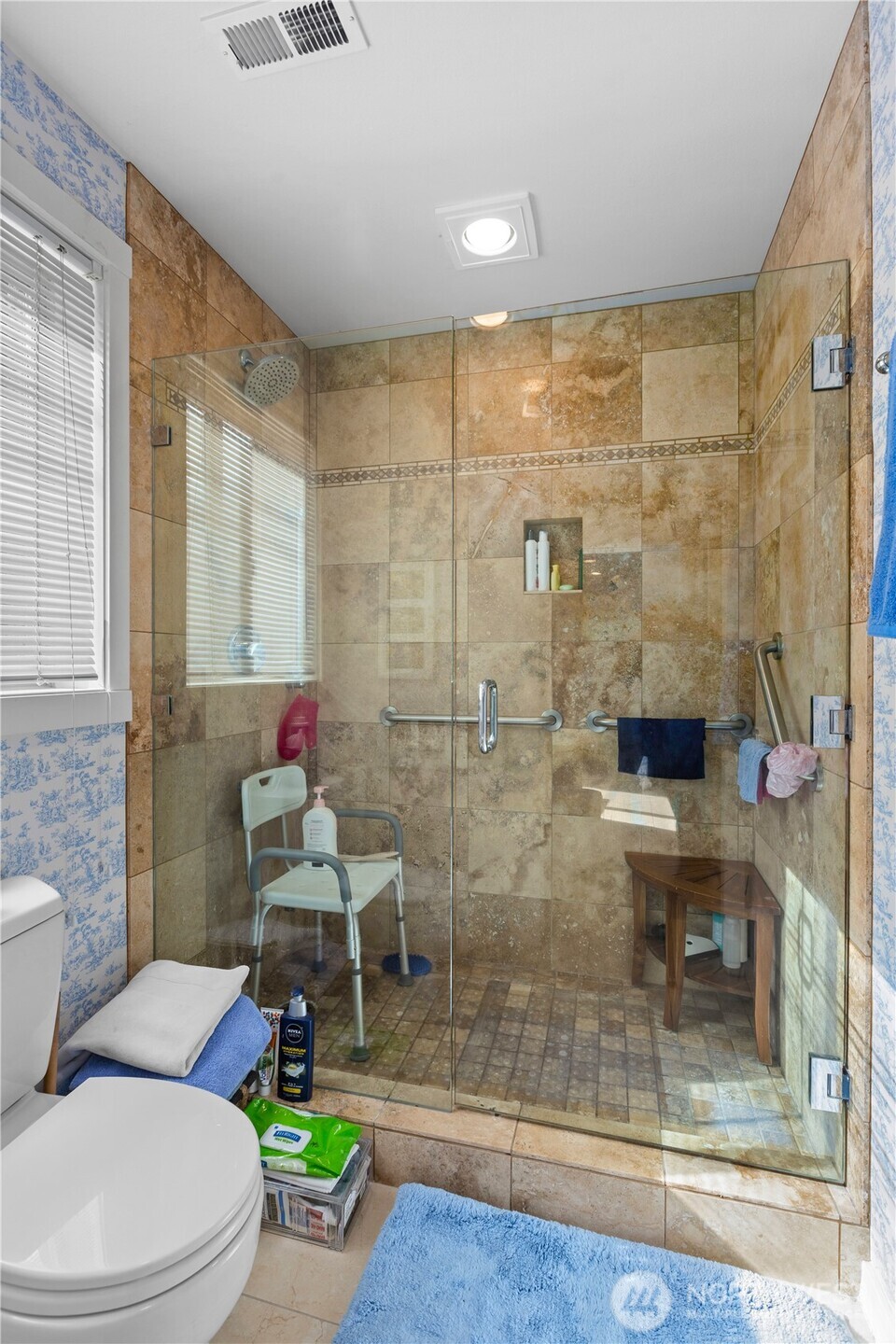 311 S 2nd Street #101, Kirkland, WA 98033