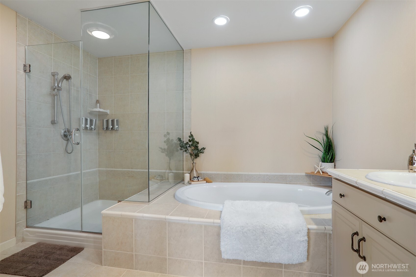 6042 Seaview Avenue NW #404, Seattle, WA 98107