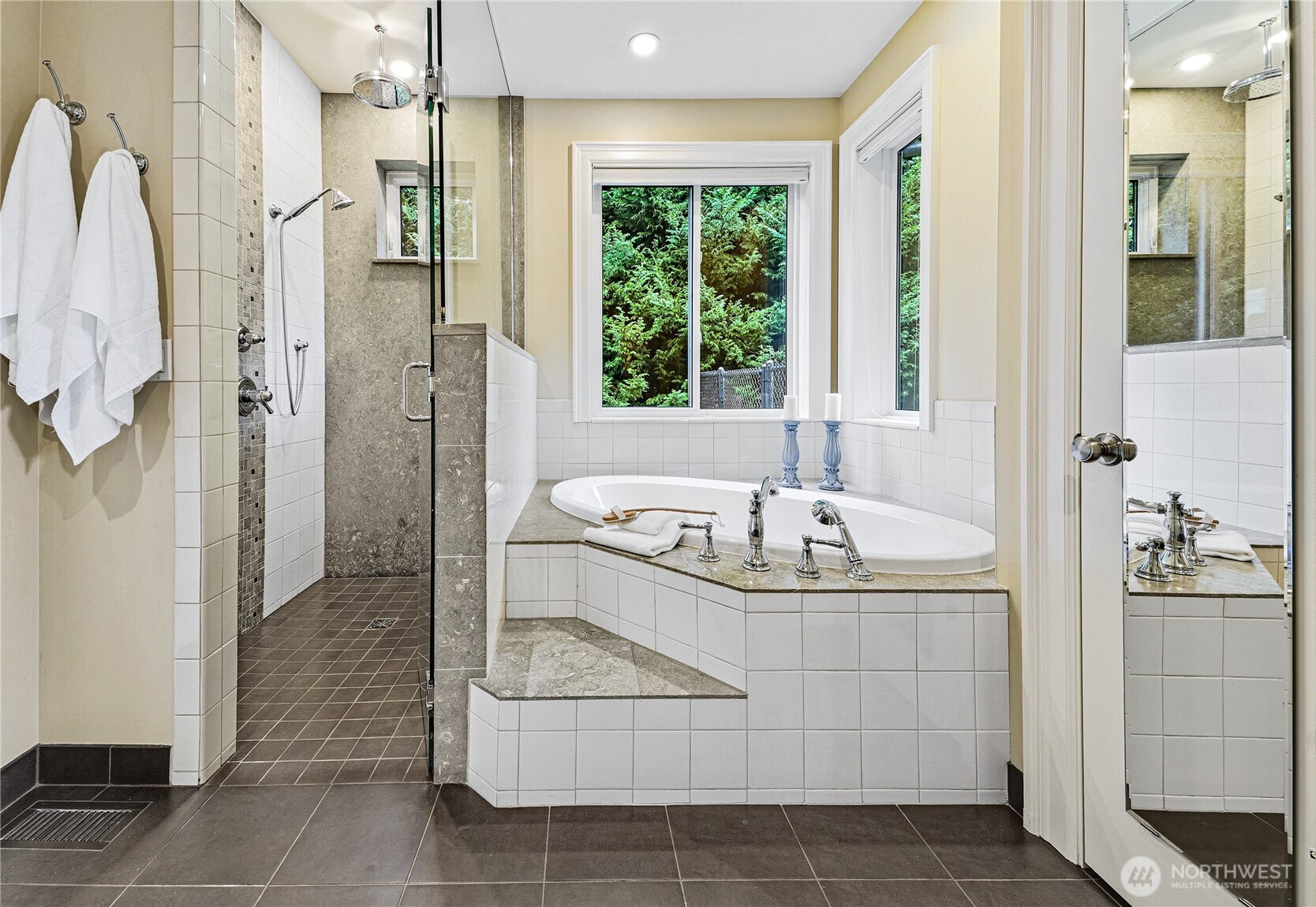 13789 NE 168th Street , Woodinville, WA 98072