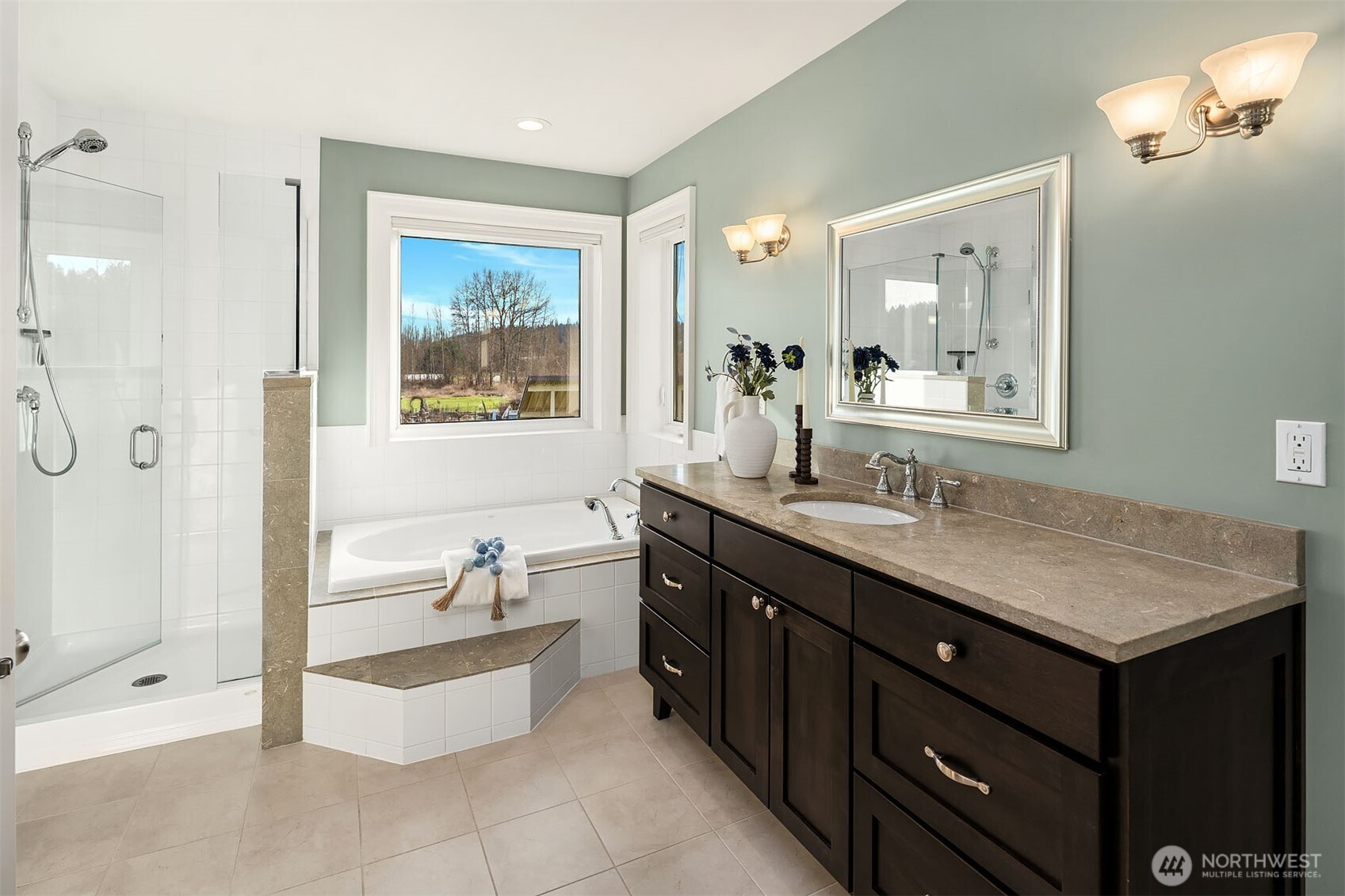 13789 NE 168th Street , Woodinville, WA 98072