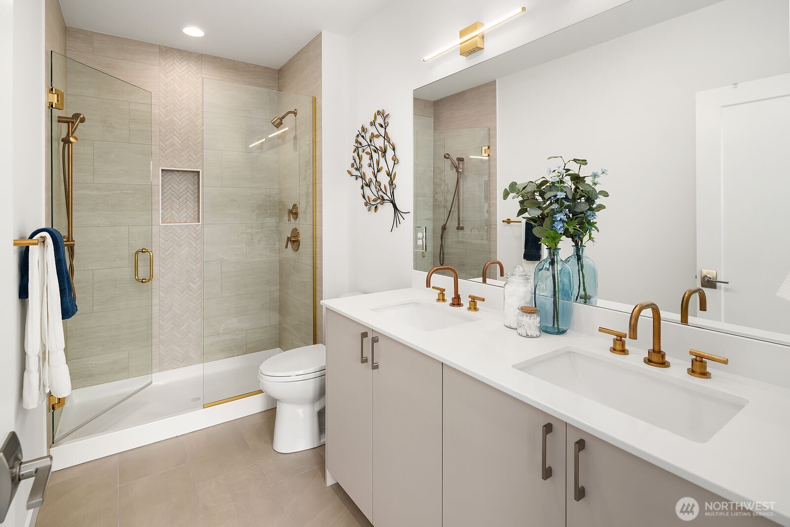 18513 104th Avenue NE #D(4), Bothell, WA 98011