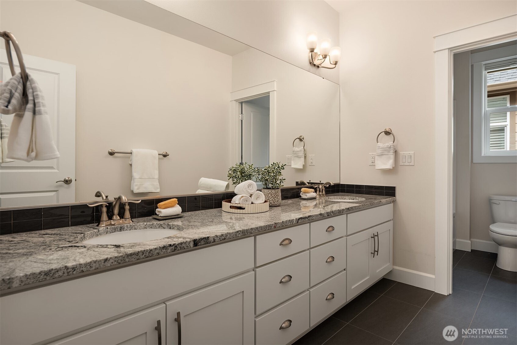 474 5th Avenue NE, Issaquah, WA 98029