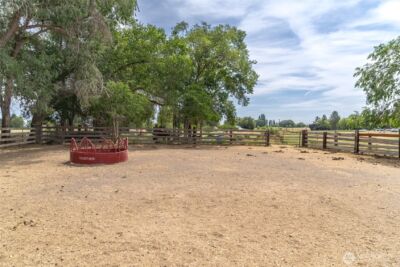 19627 Road A NE, Soap Lake, WA 98851 - Photo 2