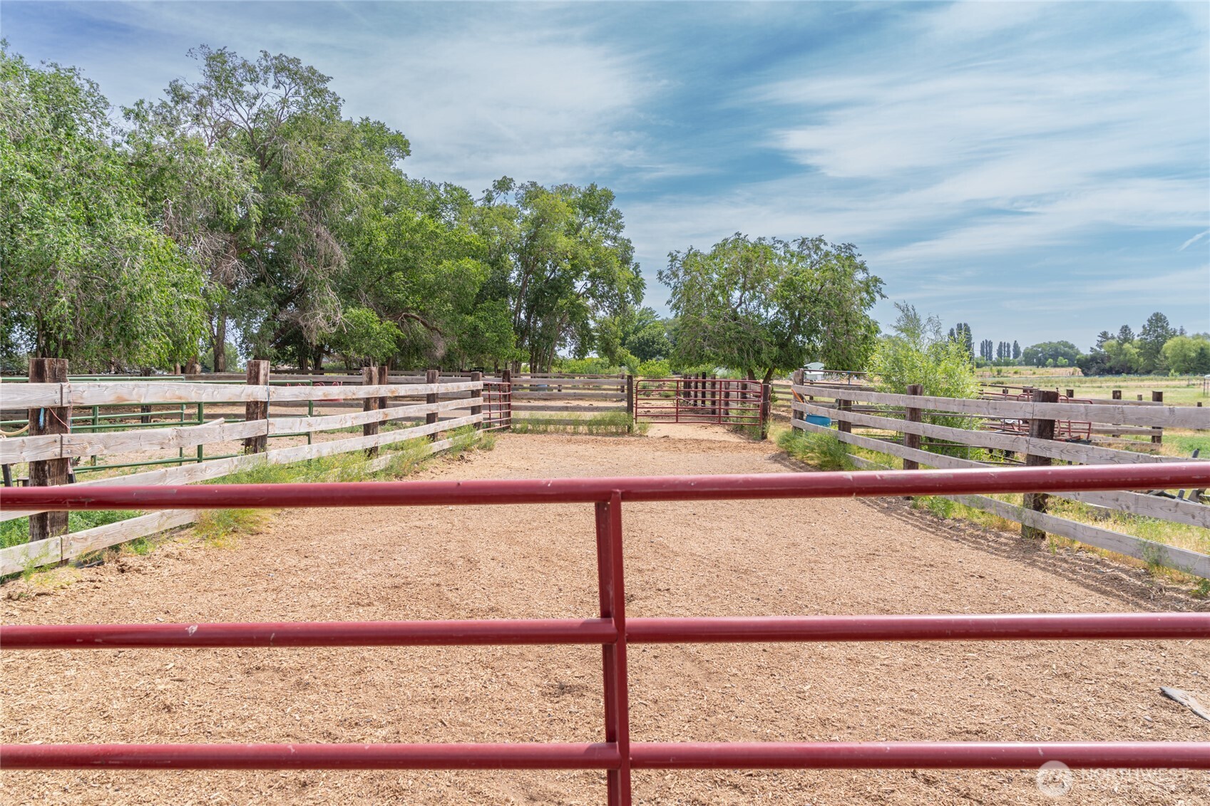 19627 Road A NE, Soap Lake, WA 98851