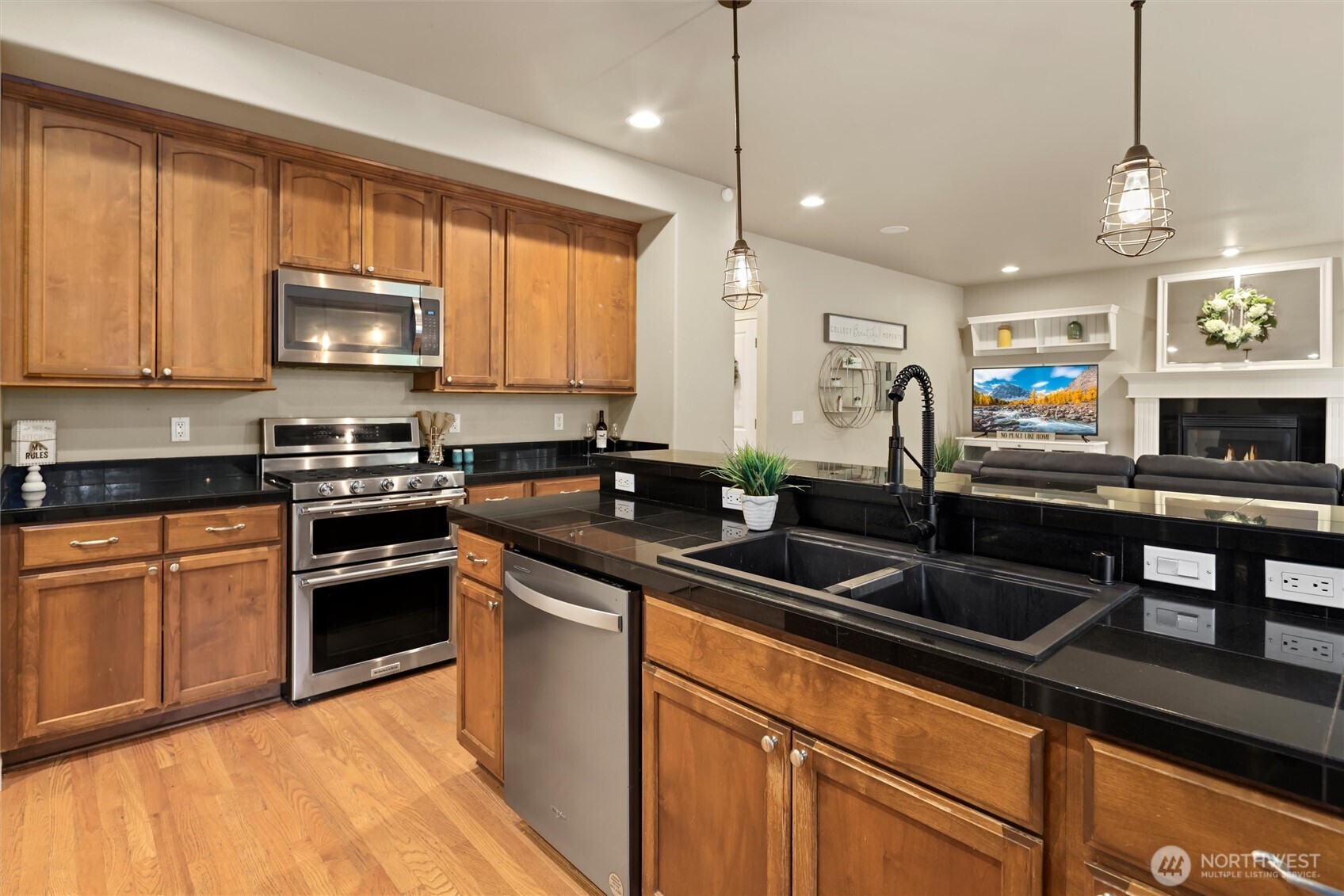 18505 Hawksview Drive , Arlington, WA 98223