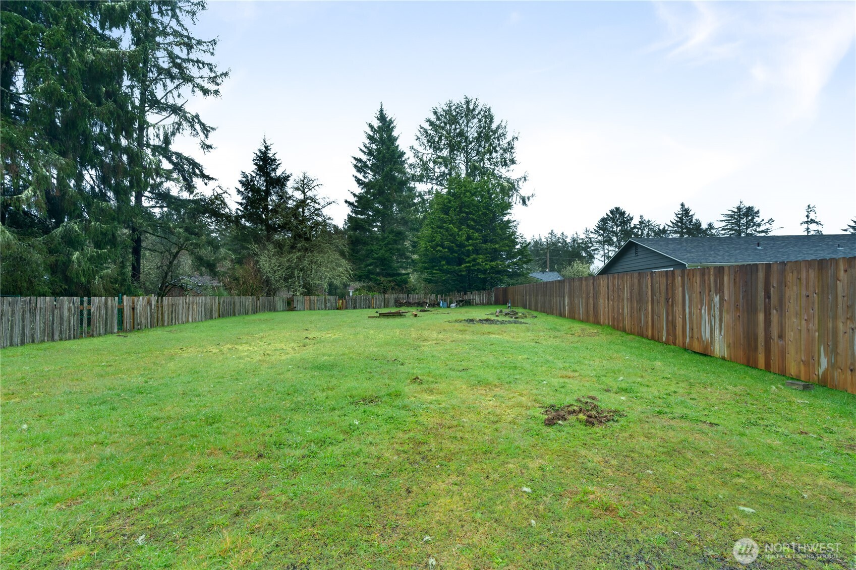 456 Snahapish Avenue SE, Ocean Shores, WA 98569