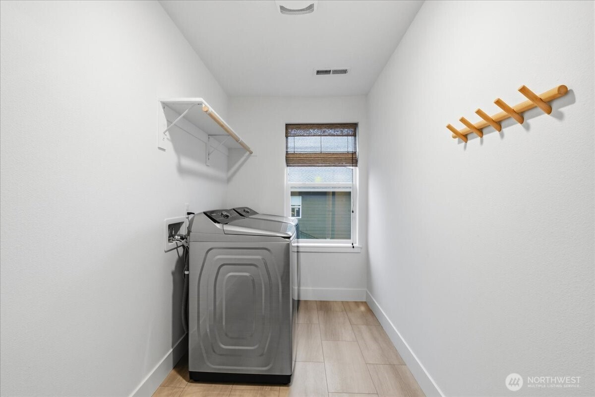 5457 N 91st Avenue , Camas, WA 98607