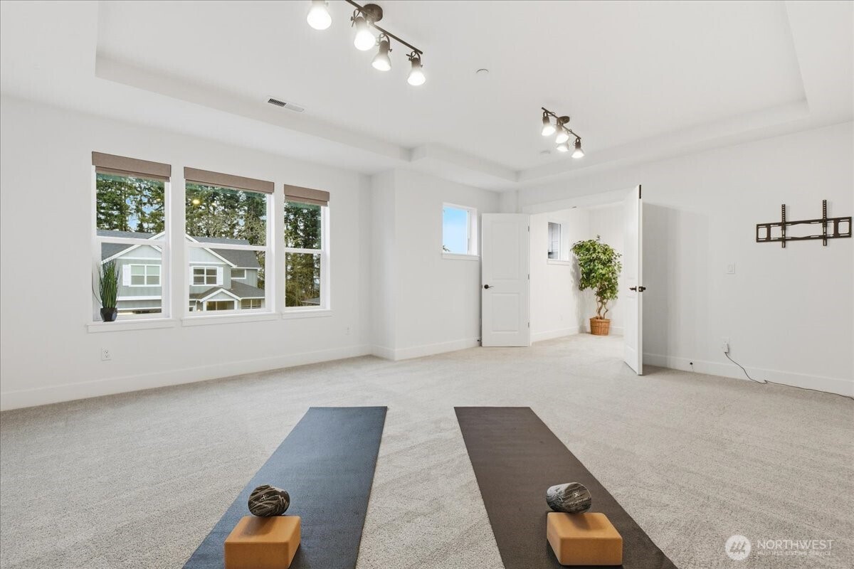 5457 N 91st Avenue , Camas, WA 98607