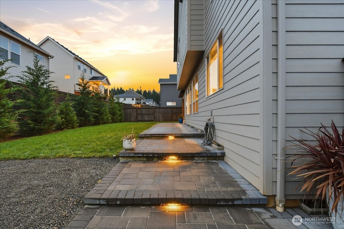 5457 N 91st Avenue , Camas, WA 98607