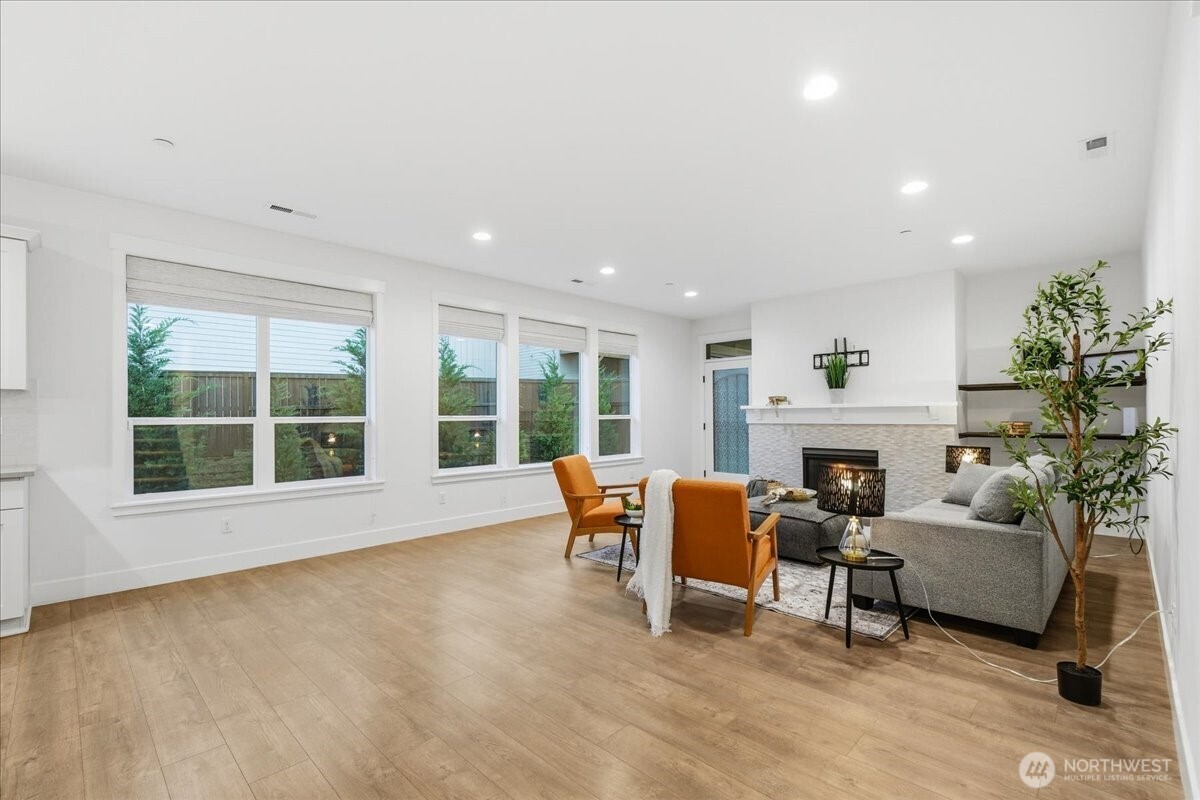 5457 N 91st Avenue , Camas, WA 98607