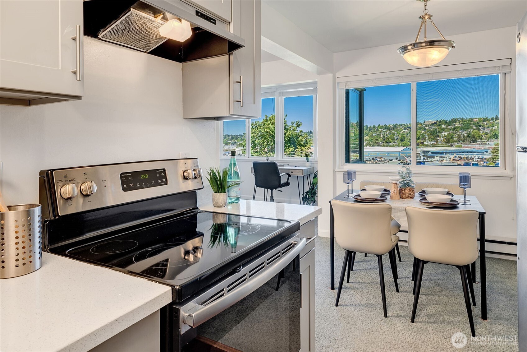 3814 11th Avenue W #Apt 23, Seattle, WA 98119