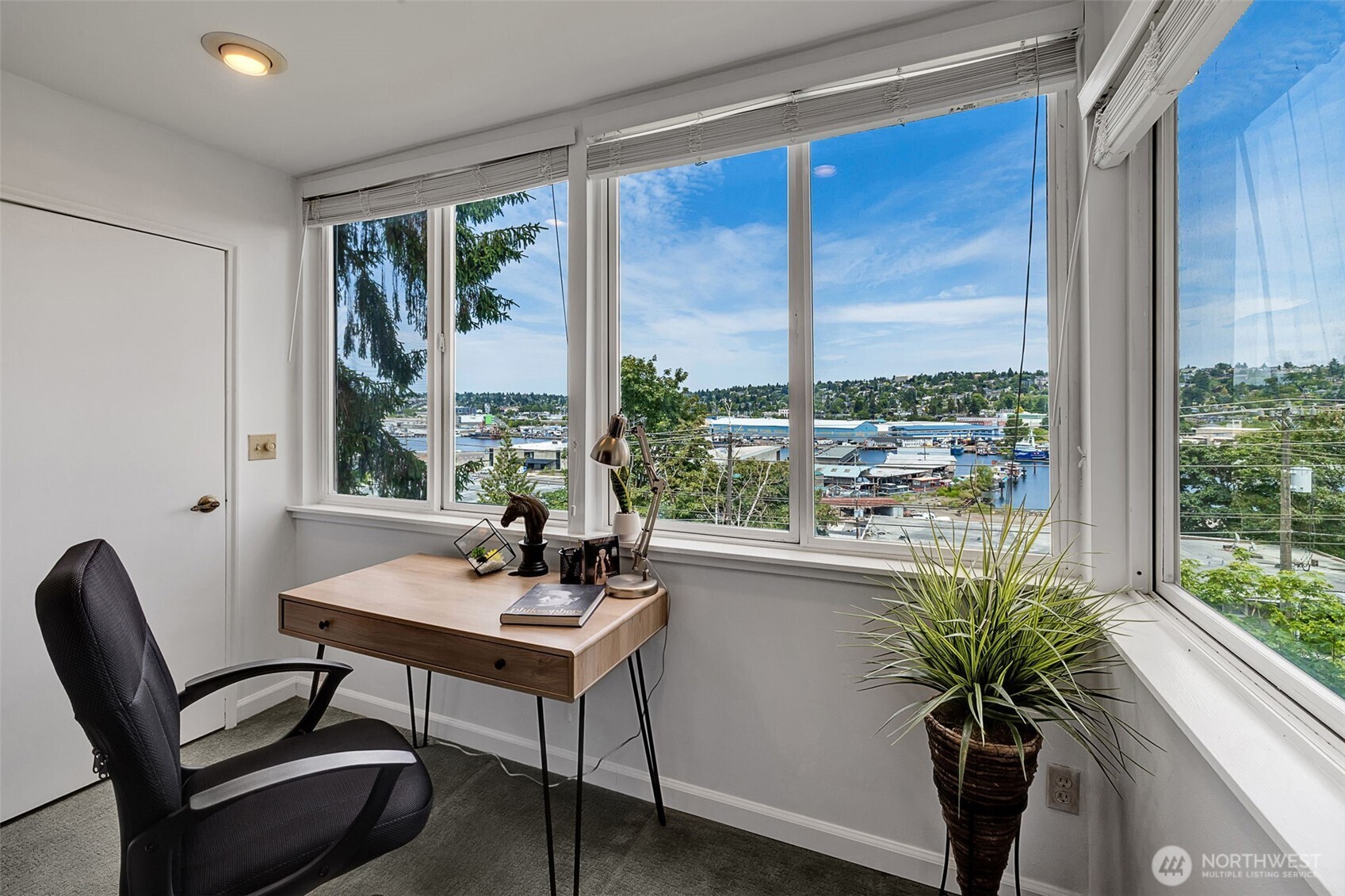 3814 11th Avenue W #Apt 23, Seattle, WA 98119