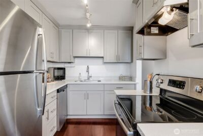 3814 11th Avenue W #Apt 23, Seattle, WA 98119 - Photo 10