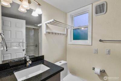 13009 SE 49th Street , Bellevue, WA 98006 - Photo 20
