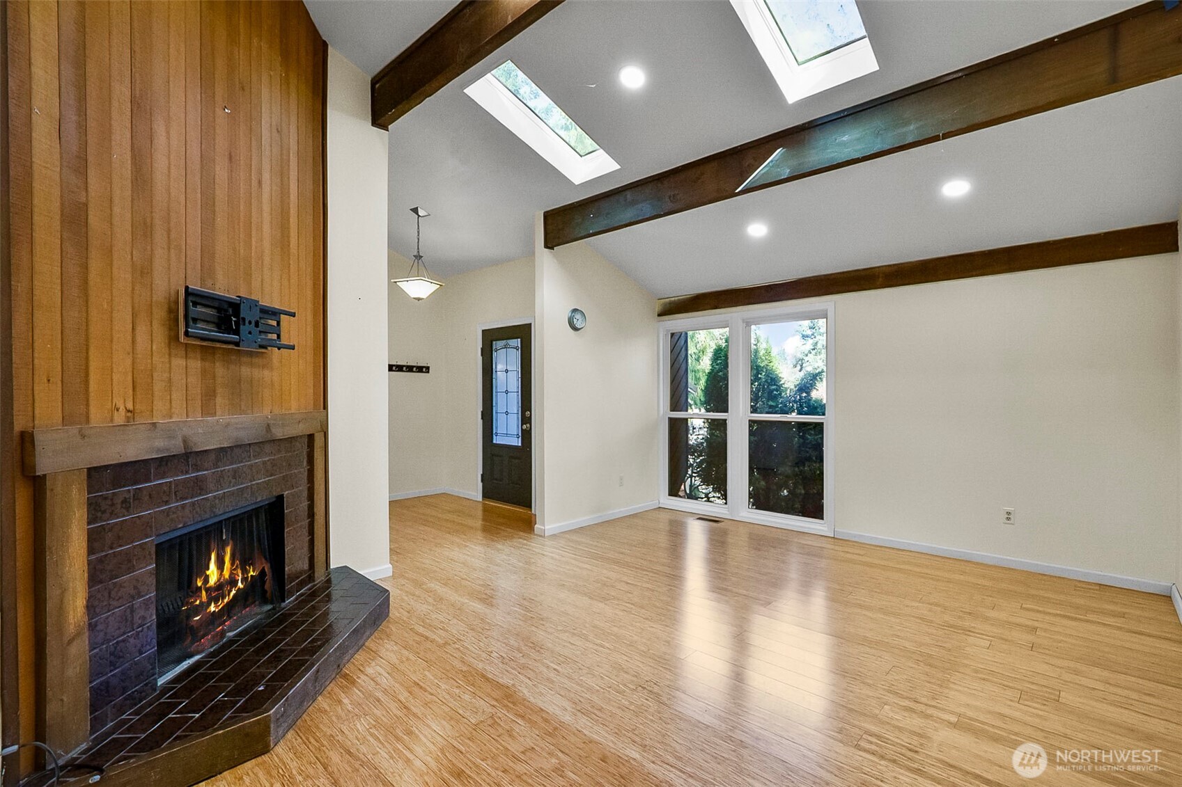 13009 SE 49th Street , Bellevue, WA 98006