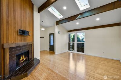 13009 SE 49th Street , Bellevue, WA 98006 - Photo 3