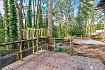 13009 SE 49th Street , Bellevue, WA 98006 - Photo 34