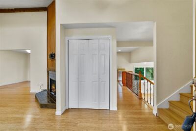 13009 SE 49th Street , Bellevue, WA 98006 - Photo 6